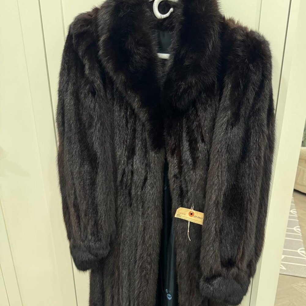 Black Dyed Canadian Sable Vintage Fur Coat (1987)